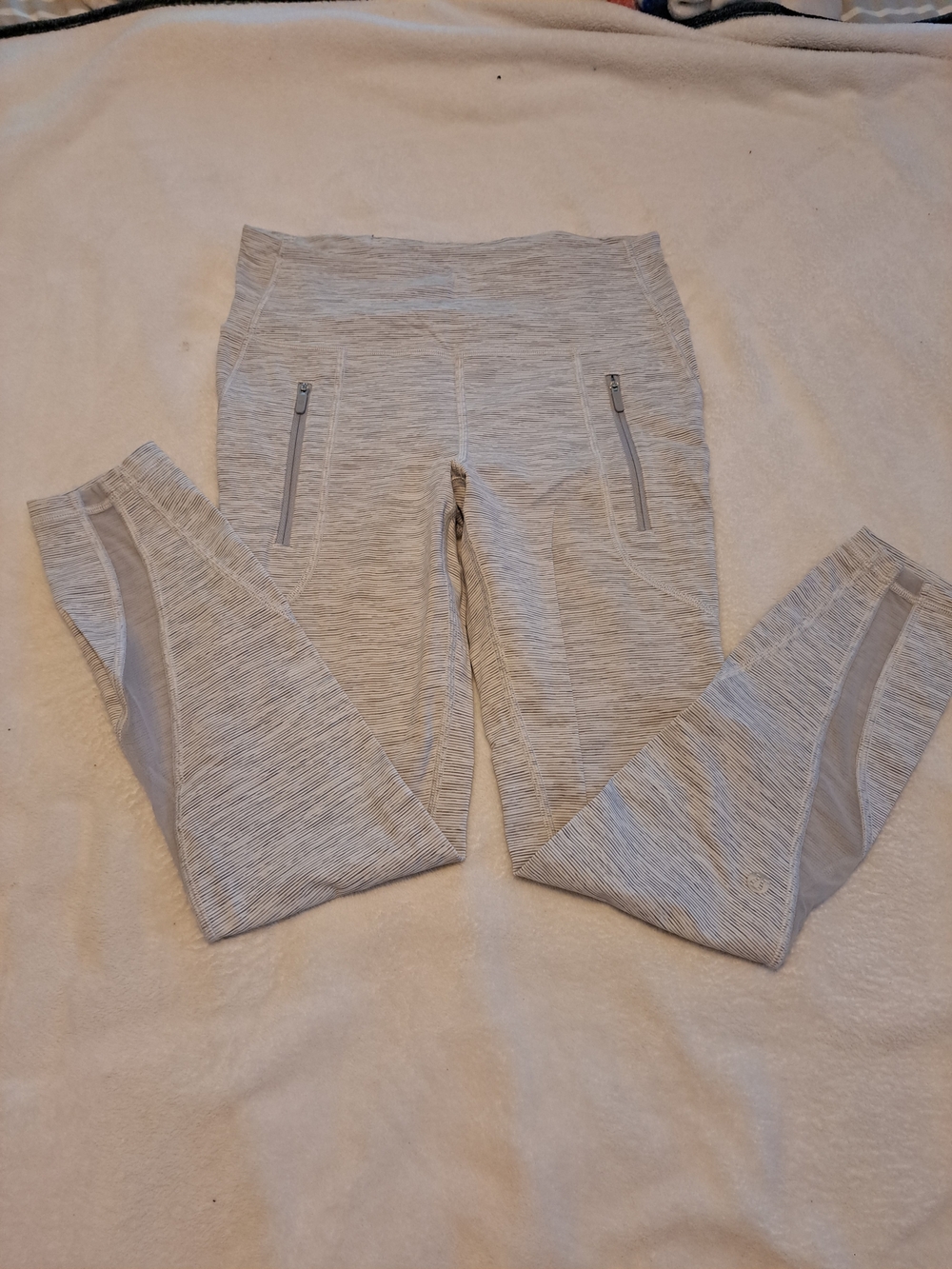 Heatherd Gray Active Leggings with Mesh Side Panels